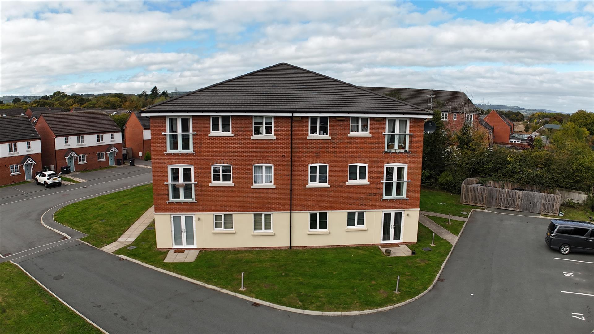 16 Lovett Place, Gobowen, SY11 3QS Let Agreed